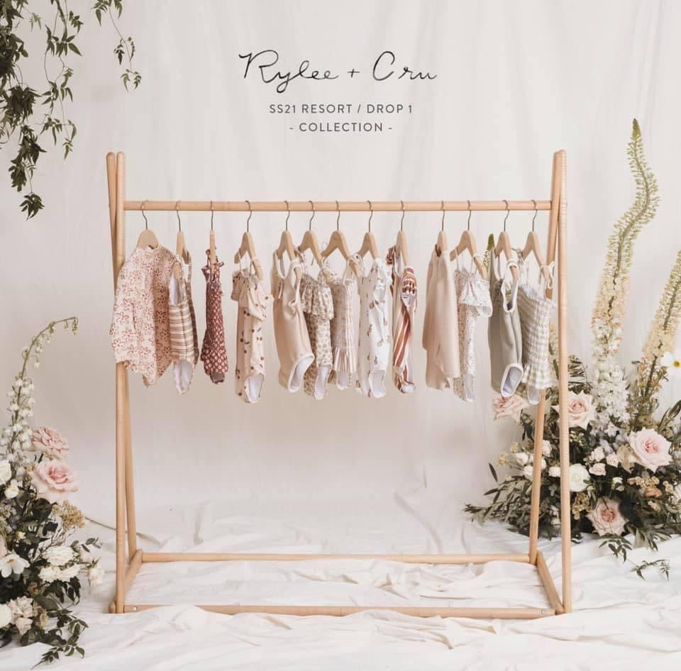 Rylee + Cru – A Vintage Childhood