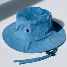 Load image into Gallery viewer, Fini. relaxed bucket hat - denim