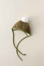 Load image into Gallery viewer, Briar wool pom bonnet - olive pom