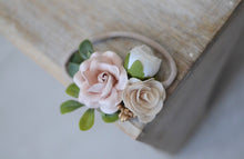 Load image into Gallery viewer, Blush + ivory flower headband