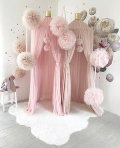 Large sparkle pom garland in champagne