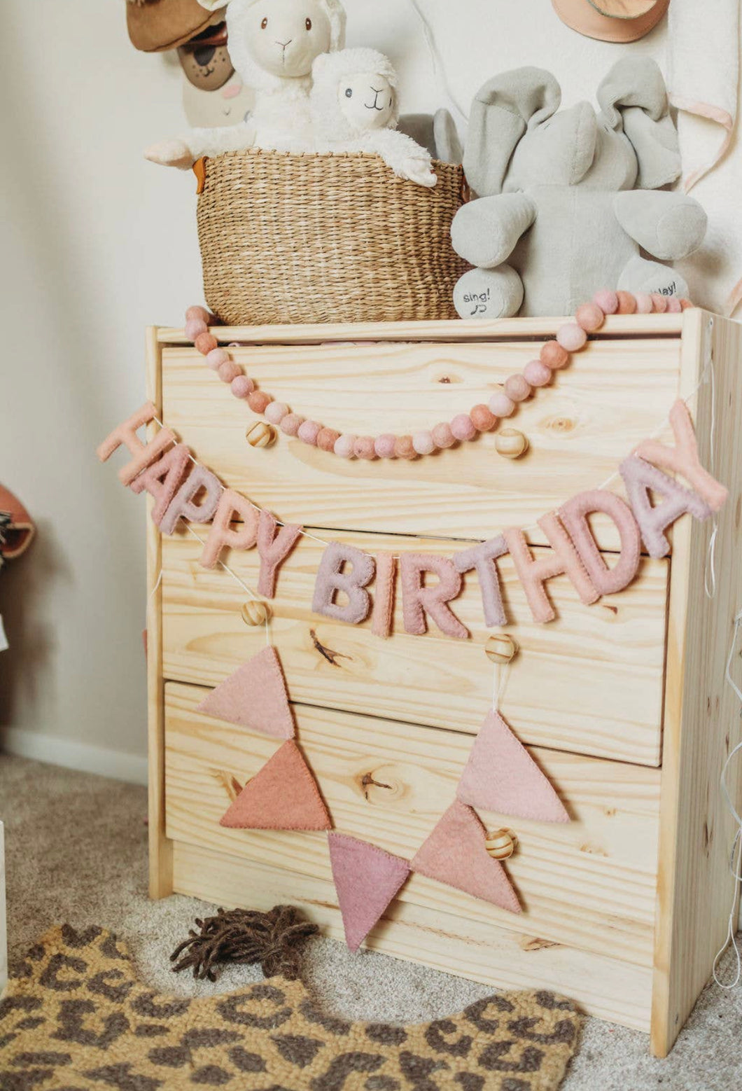 Happy birthday garland - pink