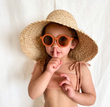 Load image into Gallery viewer, Sustainable kids sunglasses