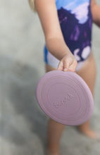 Load image into Gallery viewer, Scrunch frisbee - dusty rose pink