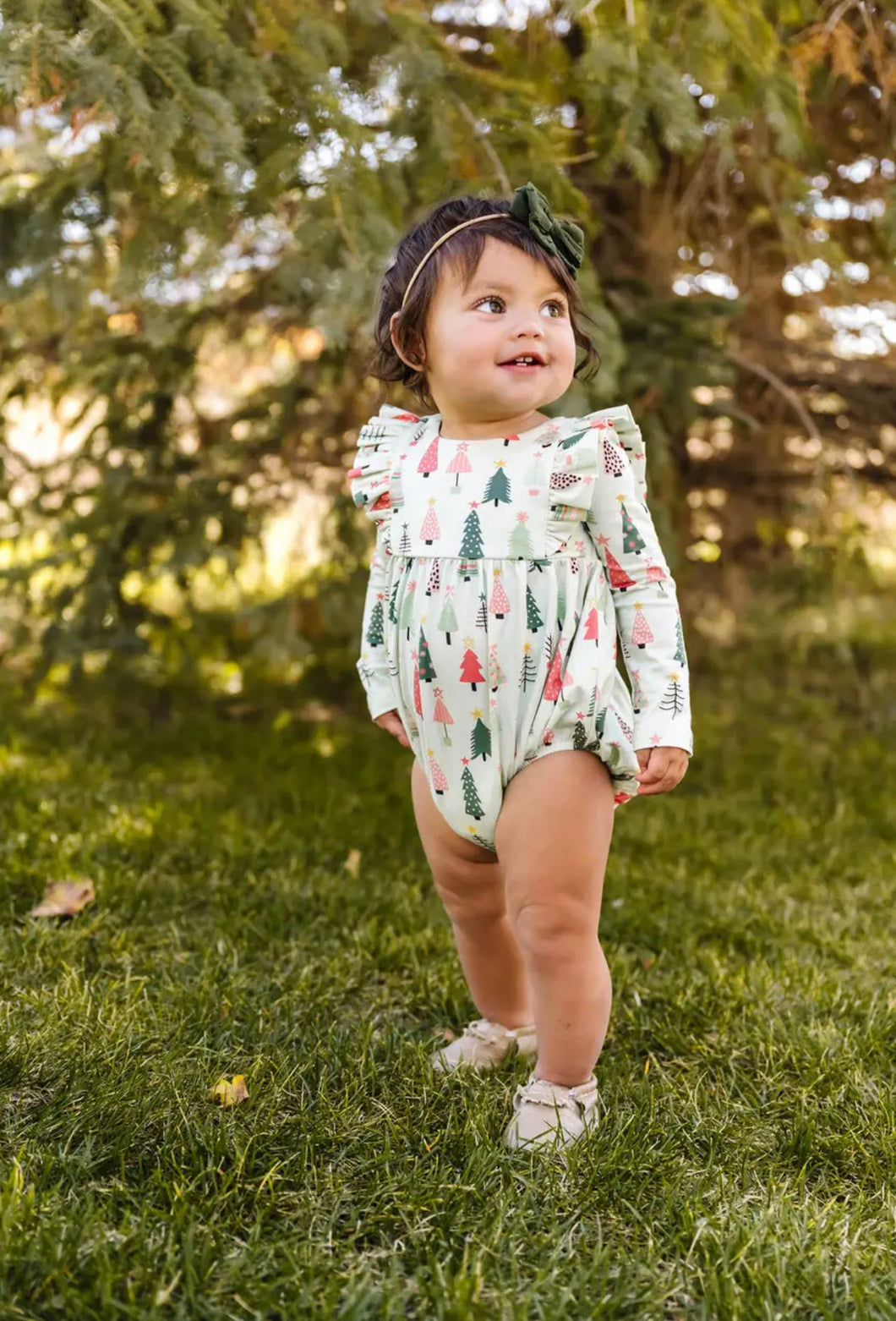 Leah romper in green Christmas