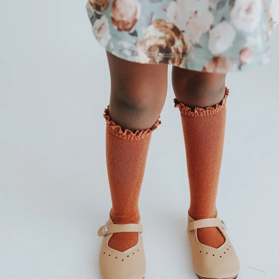 Sugar almond lace top knee highs