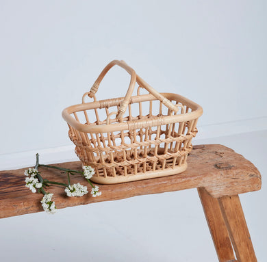 Rattan tarry basket