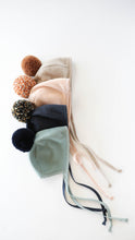 Load image into Gallery viewer, Briar wool pom bonnet - Icicle